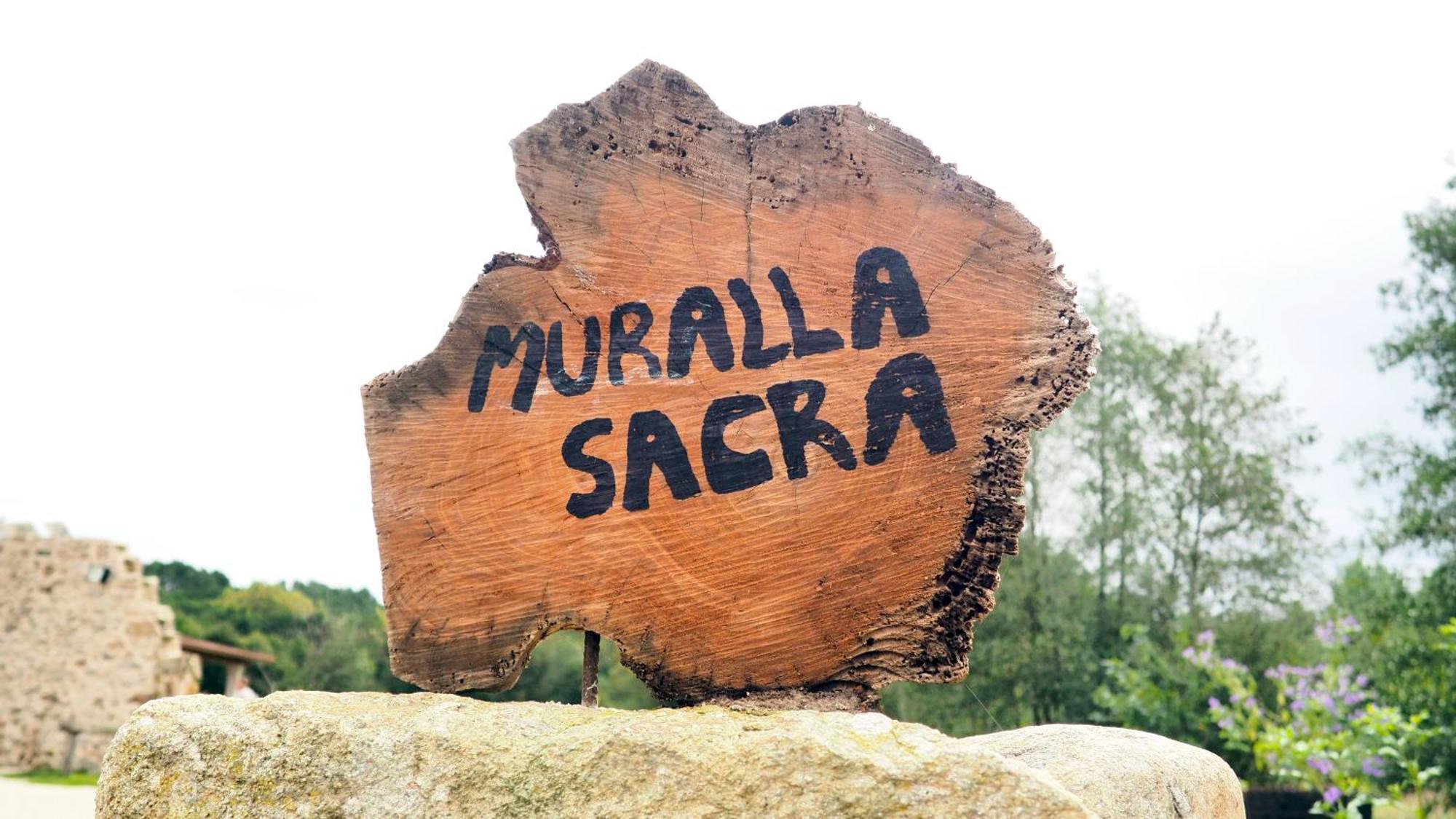 Apartamentos Muralla Sacra Sober Buitenkant foto