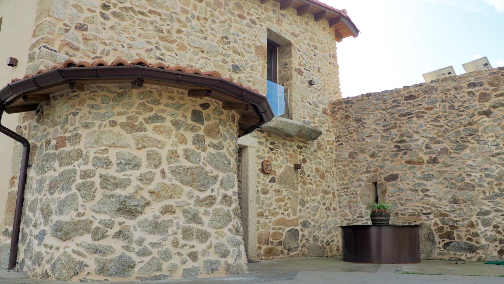 Apartamentos Muralla Sacra Sober Buitenkant foto